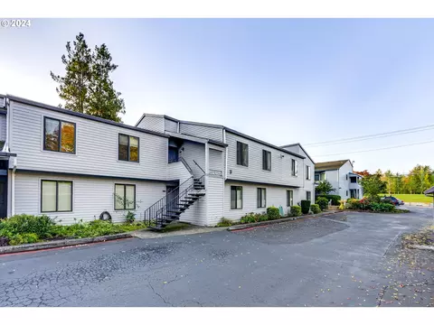 14575 SW Walker Rd #B10, Beaverton, OR 97006