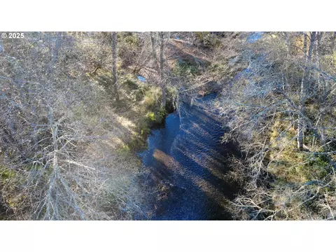 188 Pisqually Ln, Azalea, OR 97410 photo 8