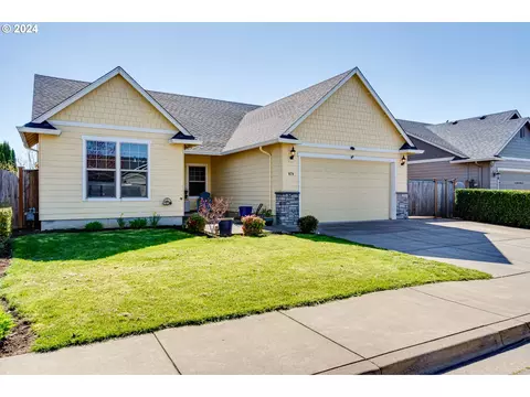 979 Brenda Ave, Junction City, OR 97448
