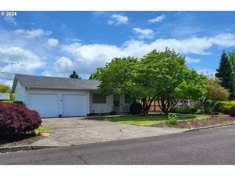 1440 Thompson Rd, Woodburn, OR 97071