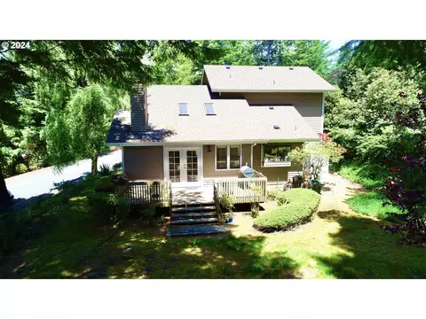 1529 Seacrest Ln, Brookings, OR 97415