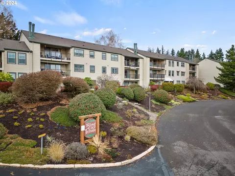 12649 SW Prince Edward Ct #C, Portland, OR 97224