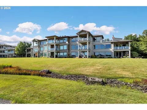 5525 SE Scenic Ln #103, Vancouver, WA 98661