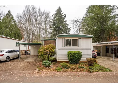 4900 Royal Ave #101, Eugene, OR 97402