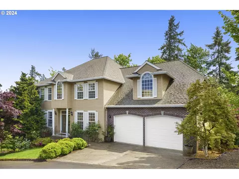 5345 Summit St, West Linn, OR 97068