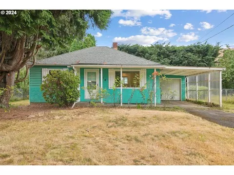 4418 NE Jarrett St, Portland, OR 97218