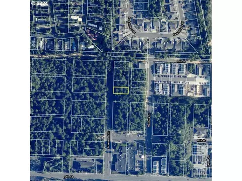 Greenwood St, Florence, OR 97439