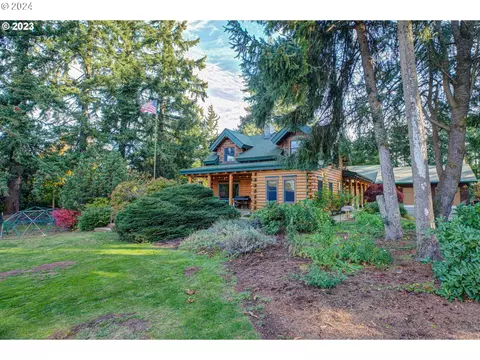 14938 S Burkstrom Rd, Oregon City, OR 97045