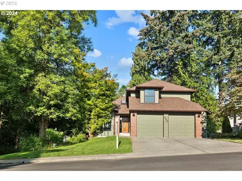 4264 SE Brae St, Milwaukie, OR 97222