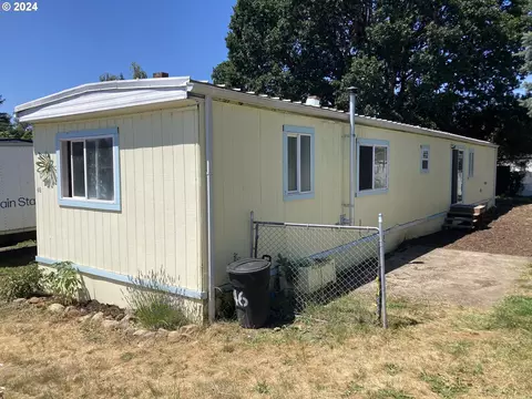 1530 Tamarack St #46, Sweet Home, OR 97386