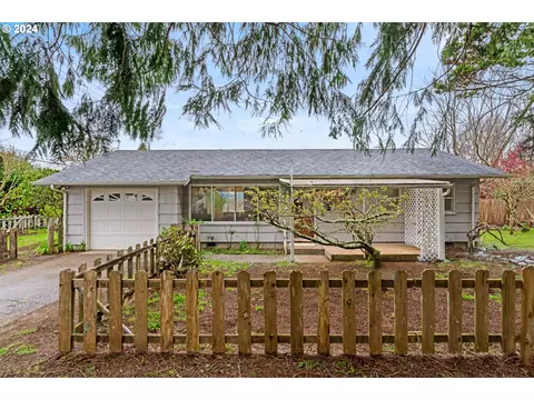 1782 Tamarack St, Florence, OR 97439