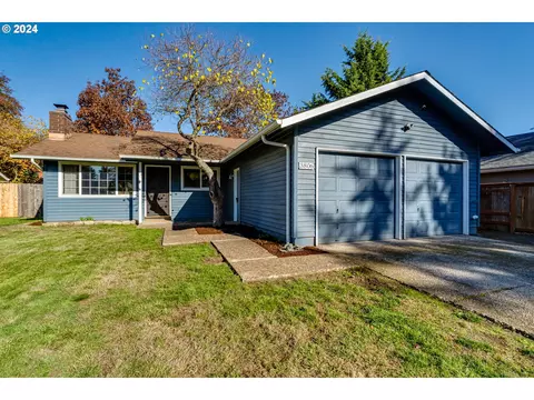 3806 Peppertree Dr, Eugene, OR 97402