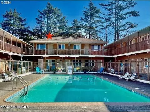 40 Avenue U #40, Seaside, OR 97138