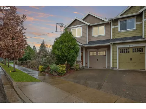 13977 Passage Pkwy, Oregon City, OR 97045
