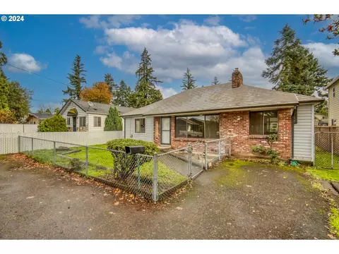 9520 SE 78th Ave, Milwaukie, OR 97222