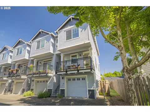 3050 SE 50th Ave #6, Portland, OR 97206