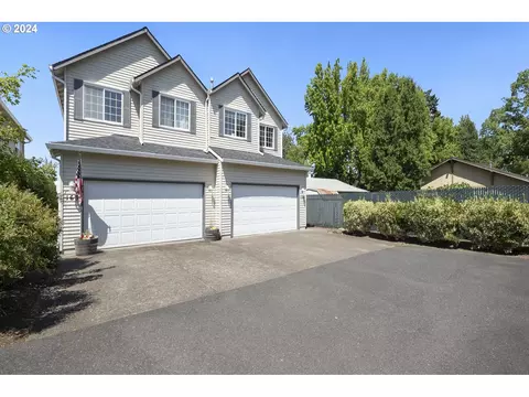 164 Alli Ct, Gladstone, OR 97027