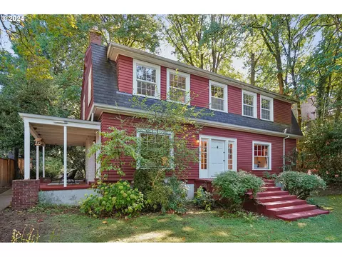 3929 SW Council Crest Dr, Portland, OR 97239
