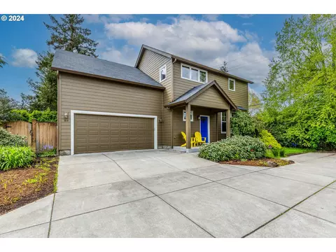 814 Jackies Ln, Eugene, OR 97404