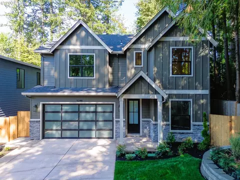 9248 SW Mackayla Pl, Portland, OR 97223