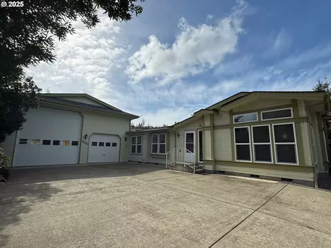 865 Western Way, Florence, OR 97439