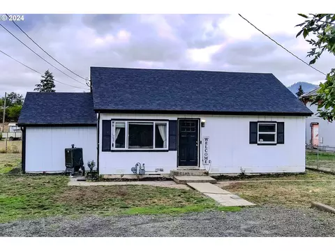 142 Plat M Rd, Sutherlin, OR 97479