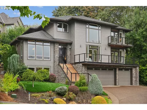 4052 NW Twilight Ter, Portland, OR 97229