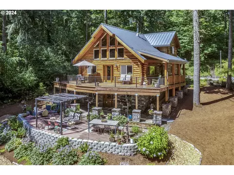 16527 NW Sheltered Nook Rd, Portland, OR 97231