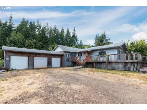 1826 Yasek Loop, Toledo, OR 97391