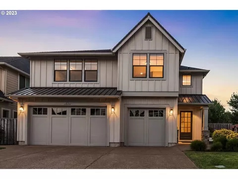 31060 SW Sandy Ct, Wilsonville, OR 97070