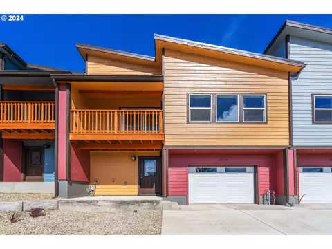 2324 Brooklyn Dr, Coos Bay, OR 97420