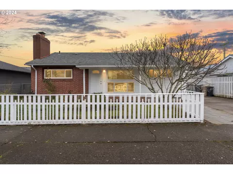 1735 Thurston St SE, Albany, OR 97322