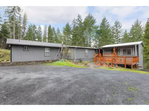 196 Pine Ridge Dr, Glide, OR 97443