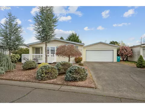 16500 SE 1st St #3, Vancouver, WA 98684