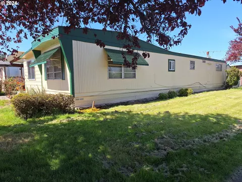1503 NW 4th St, Mcminnville, OR 97128
