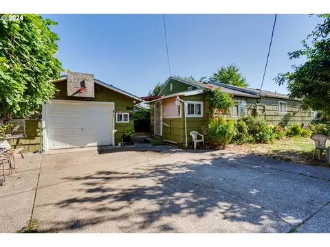 808 Water St, Springfield, OR 97477