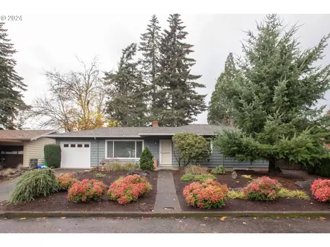 1845 SE 114th Pl, Portland, OR 97216
