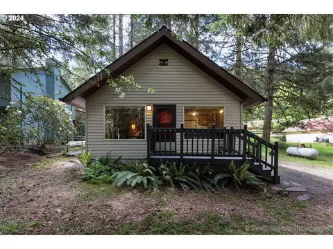 9956 Beach Dr, Birkenfeld, OR 97016