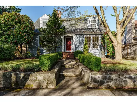 6015 SE 36th Ave, Portland, OR 97202