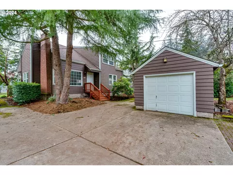 1818 Laurel Hill Dr, Eugene, OR 97403