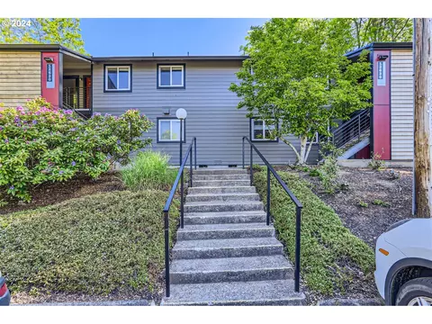 12630 NW Barnes Rd #5, Portland, OR 97229