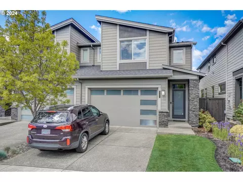 5233 SE Thornapple St, Hillsboro, OR 97123