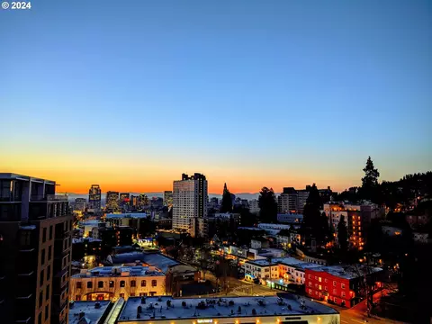 232 NW Uptown Ter #1A, Portland, OR 97210