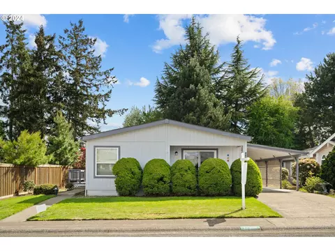 17388 NW Shady Fir Loop #1, Beaverton, OR 97006