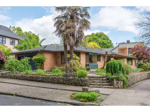 3411 SE Ankeny St, Portland, OR 97214