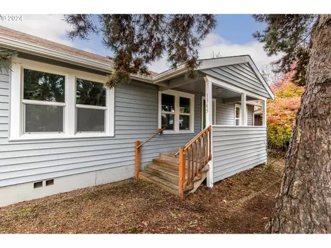 1345 Arthur St, Eugene, OR 97402