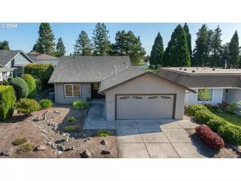 2986 Twin Oak Pl NW, Salem, OR 97304