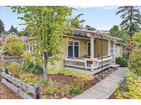 521 SE 5th Pl, White Salmon, WA 98672