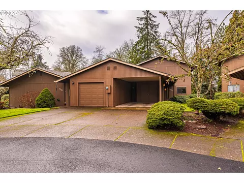 2224 Ridgeway Dr, Eugene, OR 97401