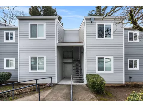 2706 SE 138th Ave #34, Portland, OR 97236